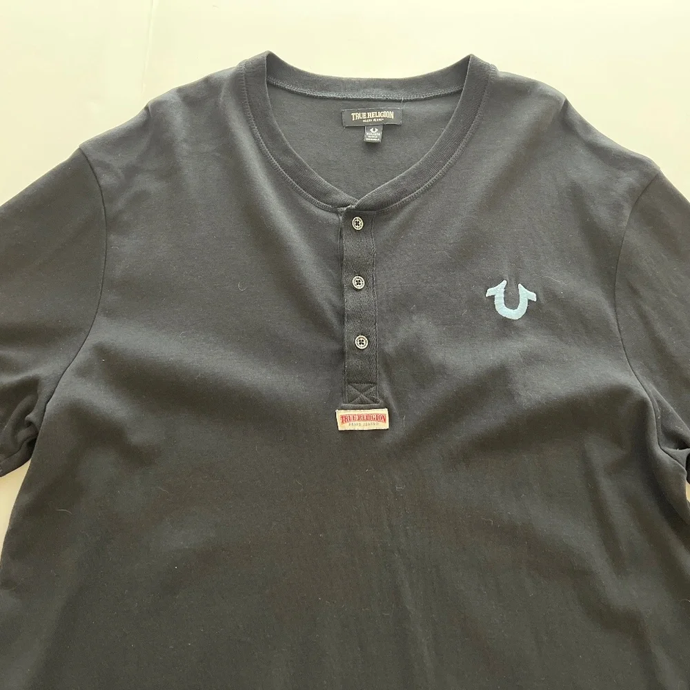 True Religion  Men's T Shirt  Size XL Black Burnout